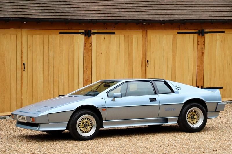 Used Lotus Esprit 1986 Blue Coupe