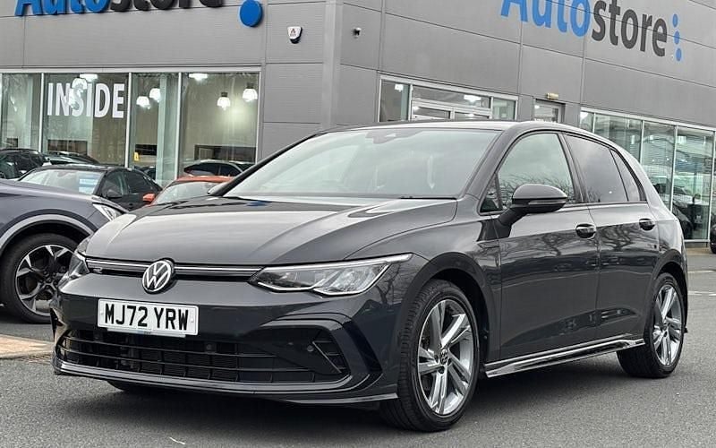 Begagnad VW Golf VIII R-line 150 HK (110 kW) 2024 Halvkombi
