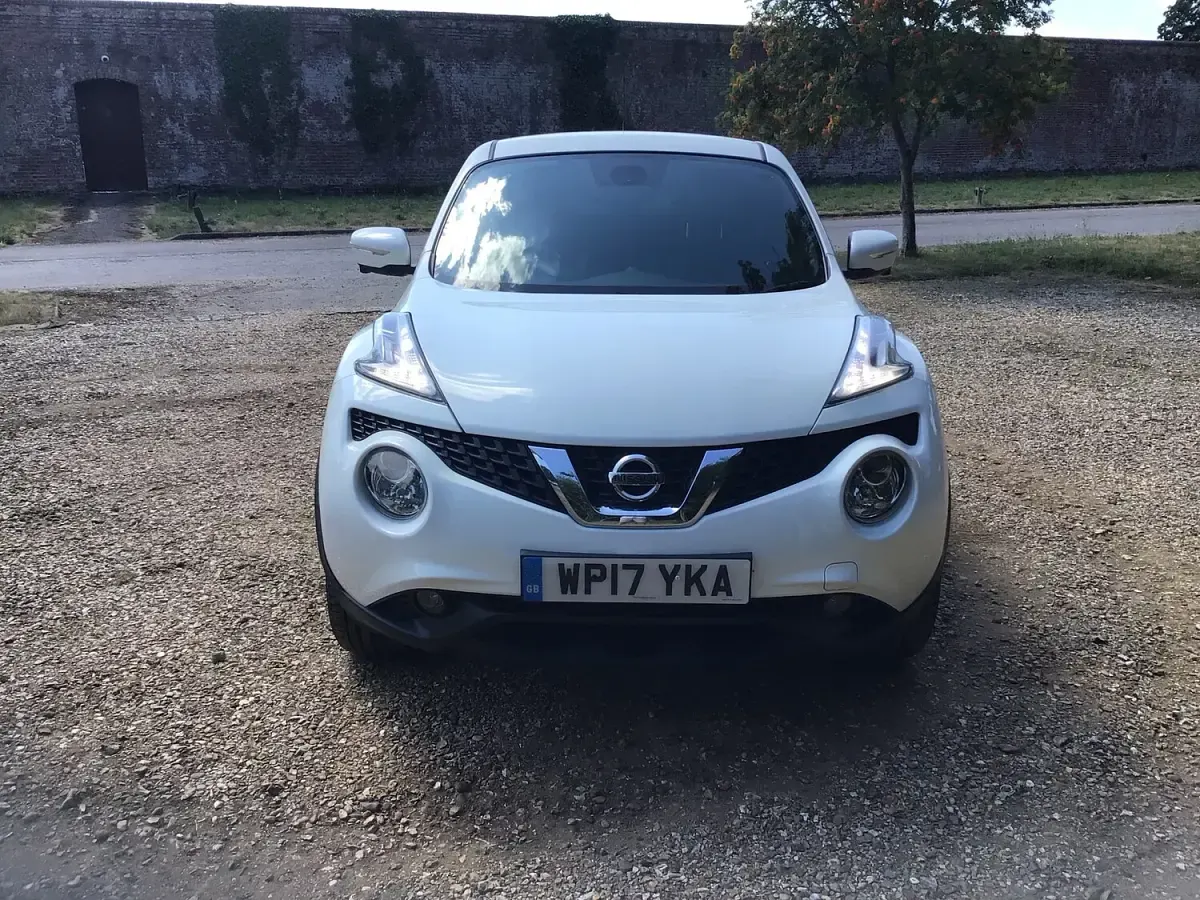 Used Nissan Juke Tekna 110 HP (80 kW) 2017 White SUV