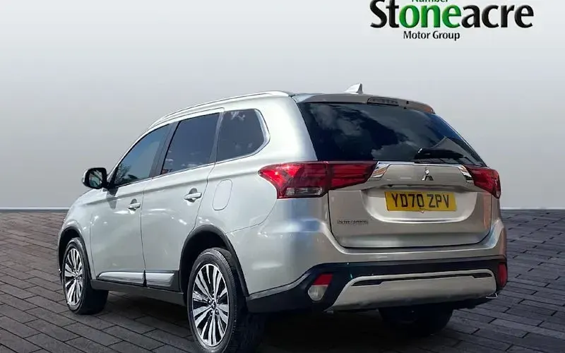 Used Mitsubishi Outlander 150 HP (110 kW) 2020 Silver SUV