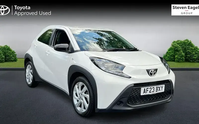 Used Toyota Aygo X PURE 72 HP (52 kW) 2023 SUV