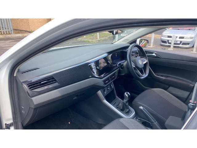 Image 2/4