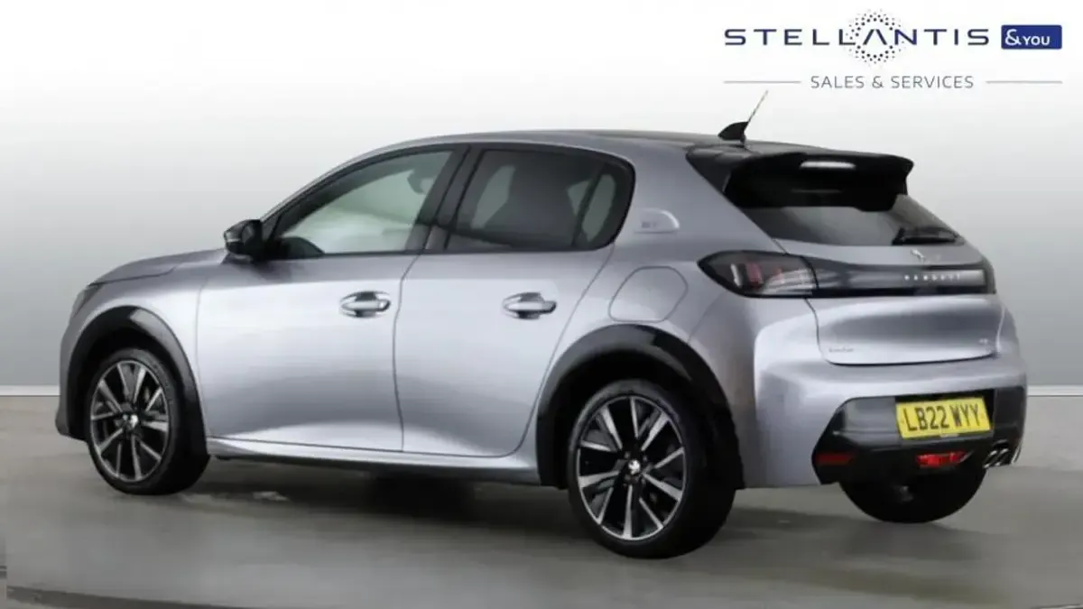 Used Peugeot 208 Premium 129 HP (94 kW) 2022 Grey Hatchback