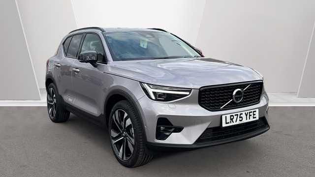 Used 2026 Volvo XC40 Ultra SUV | £37,990 (Expensive) - Image 1/3
