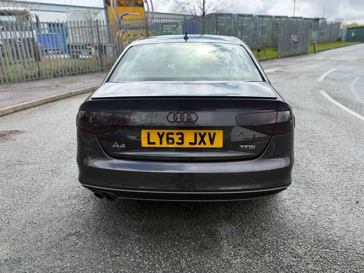 Used Audi A4 S-Line 170 HP (125 kW) 2014 Grey Sedan