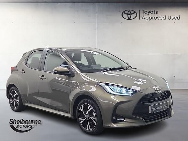 Used Toyota Yaris Hybrid Design 116 HP (85 kW) 2024 Bronze Hatchback