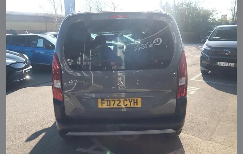 Used Peugeot Rifter Allure Premium 128 HP (94 kW) 2022 Grey MPV