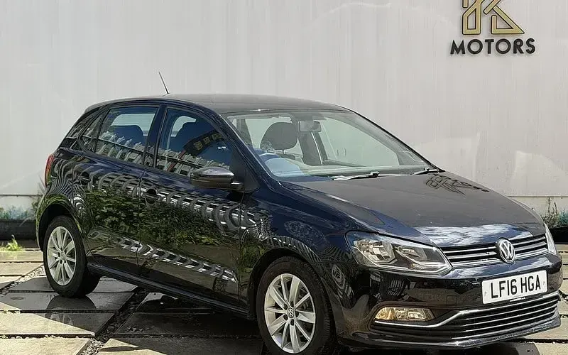 Used VW Polo SE 90 HP (66 kW) 2015 Hatchback