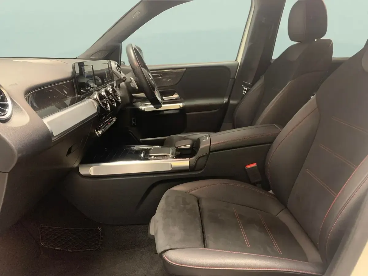 Used Mercedes GLB200 AMG line 2020 White SUV