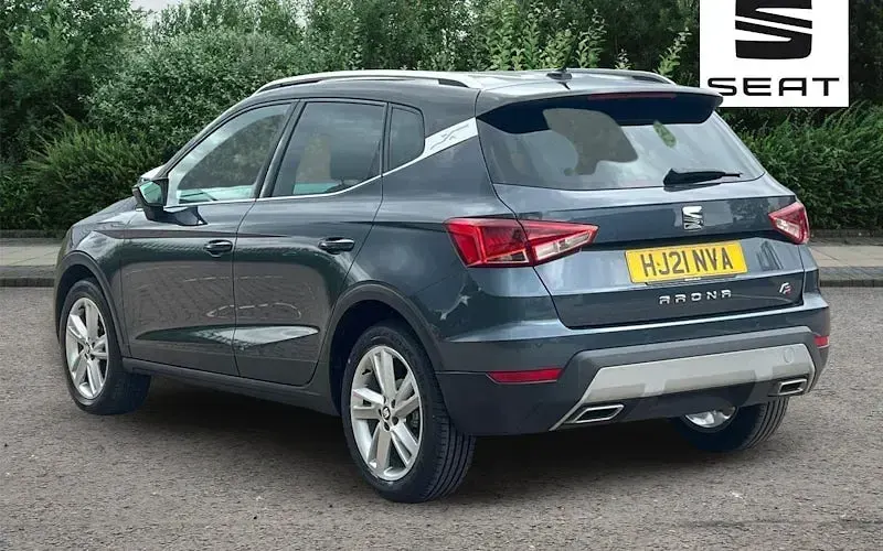 Begagnad Seat Arona FR 110 HK (80 kW) 2021 Grå SUV