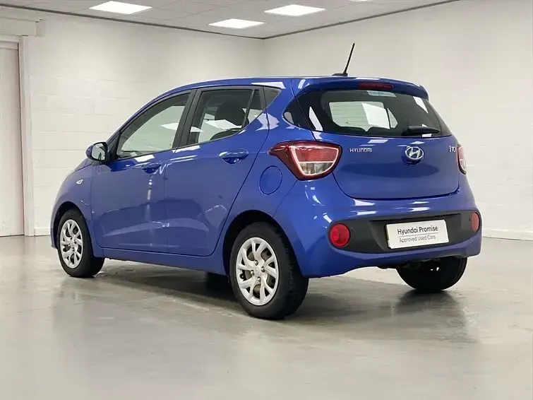 Used Hyundai i10 SE 83 HP (61 kW) 2018 Blue Hatchback