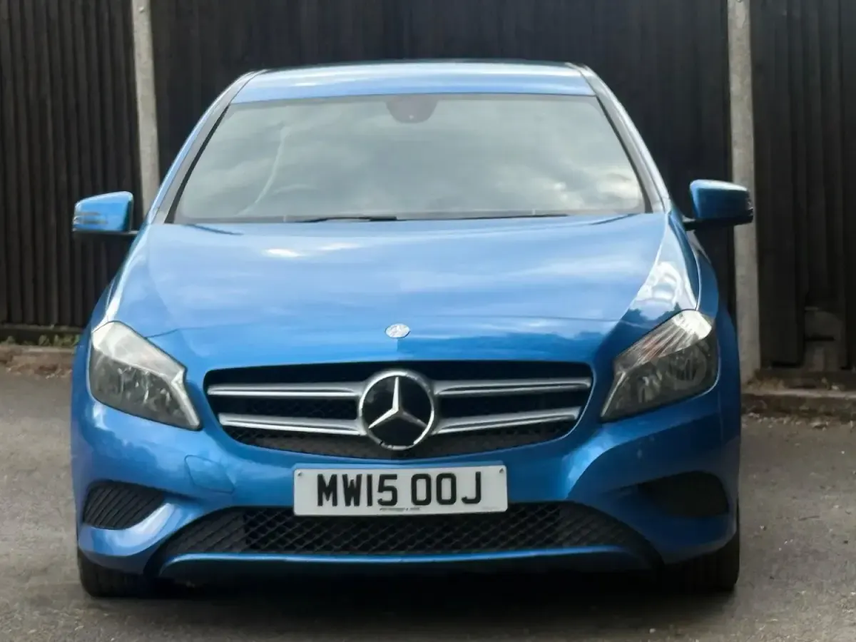Used Mercedes A180 2015 Blue Hatchback