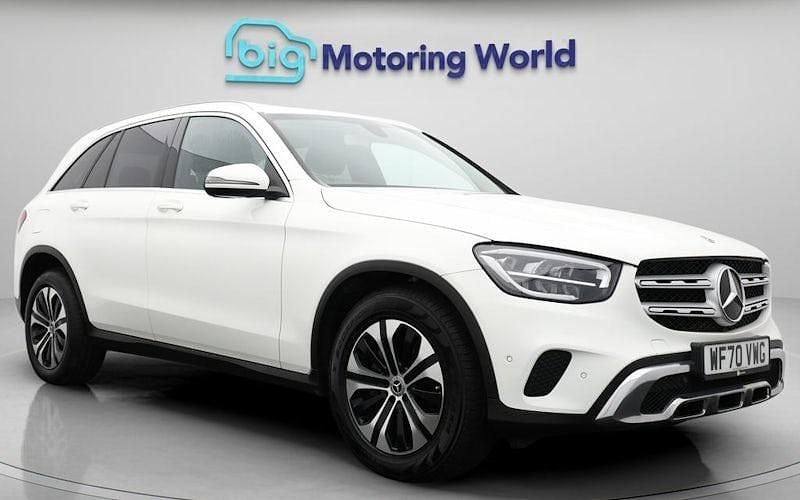 Used 2020 Mercedes GLC220 Estate | £22,400 (Fair price) - Image 1/4