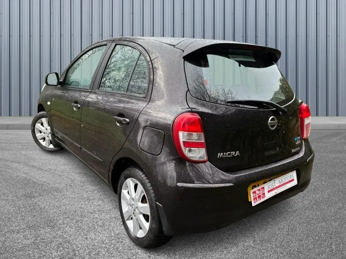 Used Nissan Micra Acenta 80 HP (58 kW) 2012 Mauve/purple Hatchback