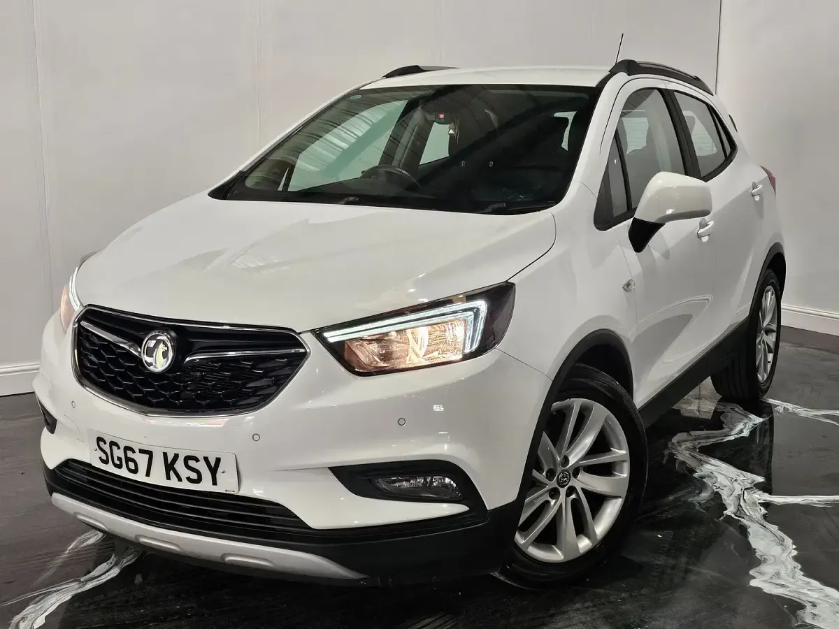 Used Vauxhall Mokka X Design Edition 140 HP (102 kW) 2017 White SUV