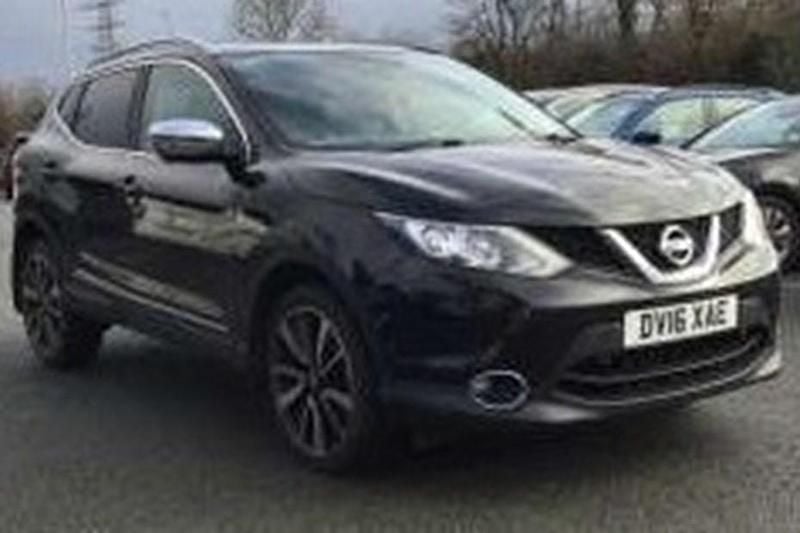 Black pearl Used 2016 Nissan Qashqai Tekna SUV | £8,000 (Good price) - Image 1/1