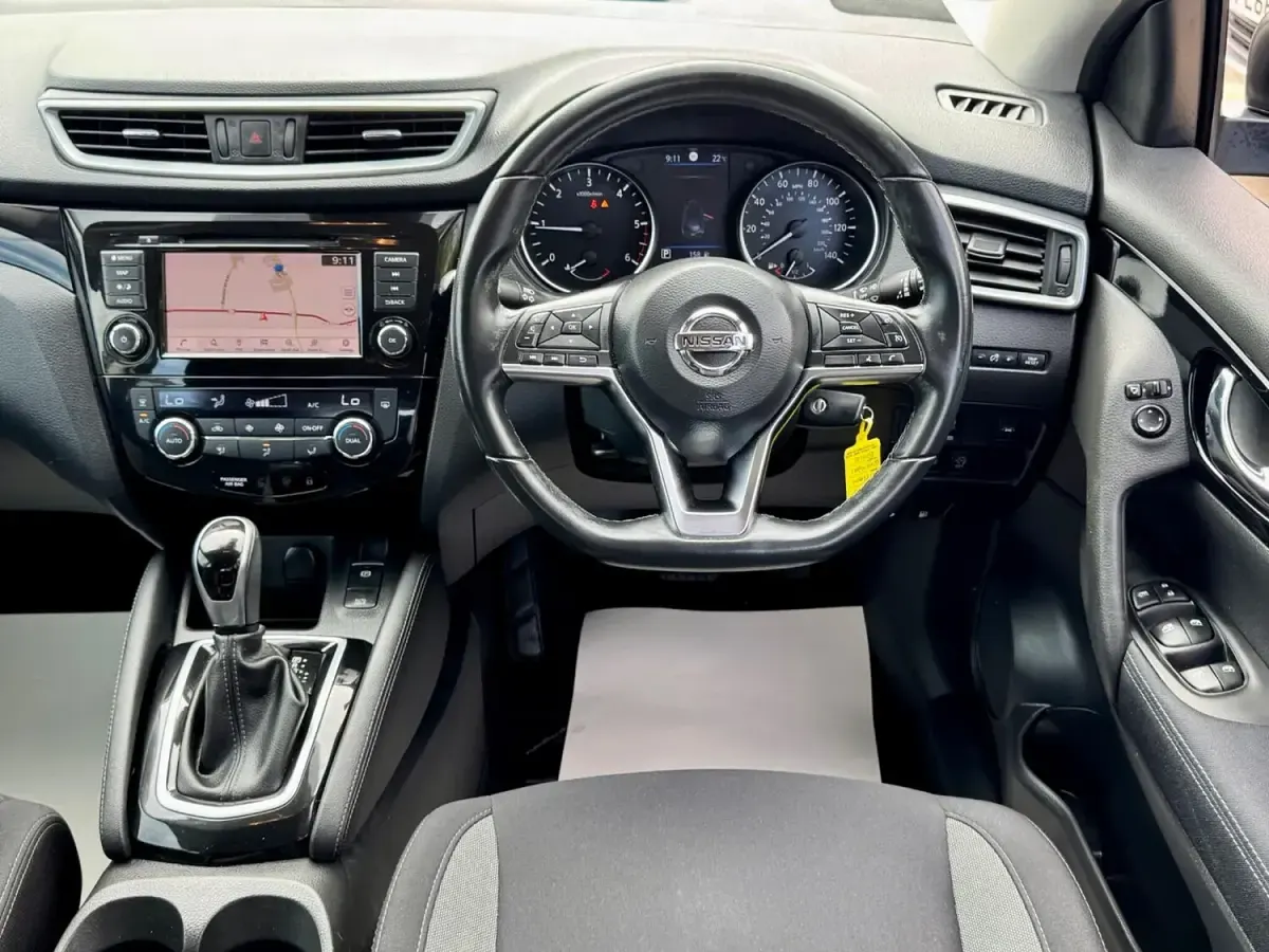 Used Nissan Qashqai Acenta Premium 115 HP (84 kW) 2020 Black SUV