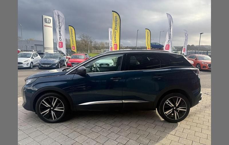 Used Peugeot 3008 Premium 128 HP (94 kW) 2023 Blue SUV