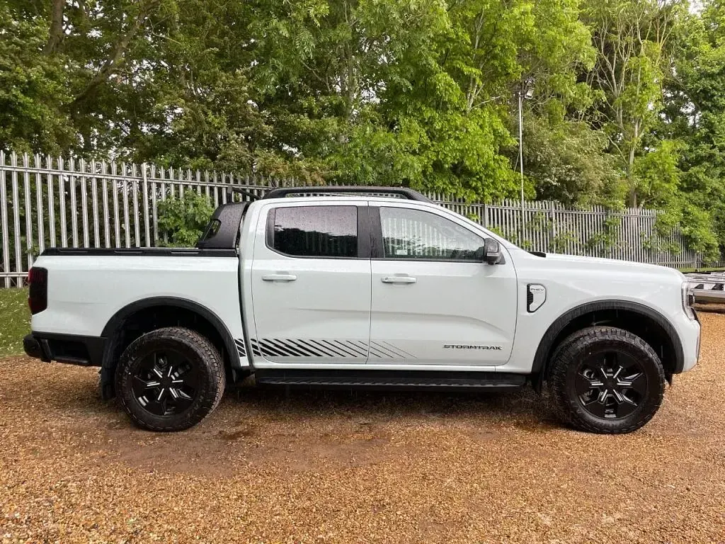 Used Ford Ranger 281 HP (206 kW) 2025 Grey Pickup