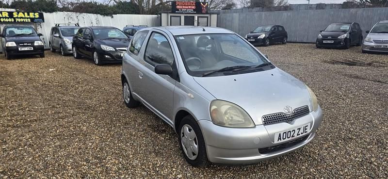 Used Toyota Yaris 2002 Silver Hatchback