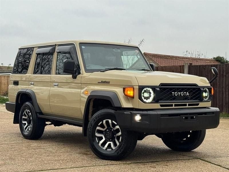 New Toyota Land Cruiser 204 HP (150 kW) 2025 Beige SUV