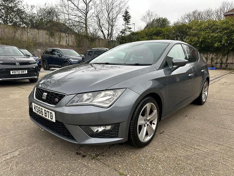 Used Seat Leon FR 150 HP (110 kW) 2016 Grey Hatchback