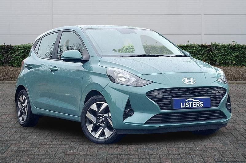 Used Hyundai i10 Advanced 2024 Green Hatchback