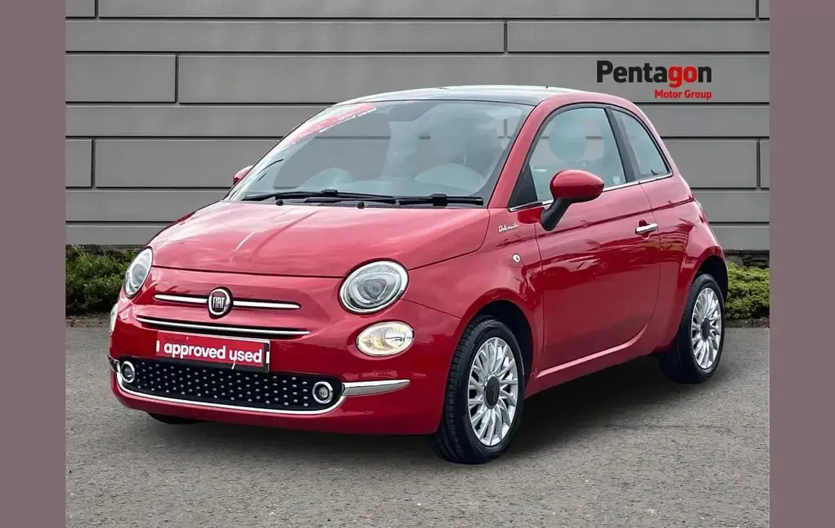 Used Fiat 500 Dolcevita 68 HP (50 kW) 2022 Red Hatchback