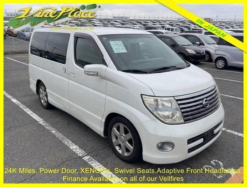 Used Nissan Elgrand 2007 White MPV