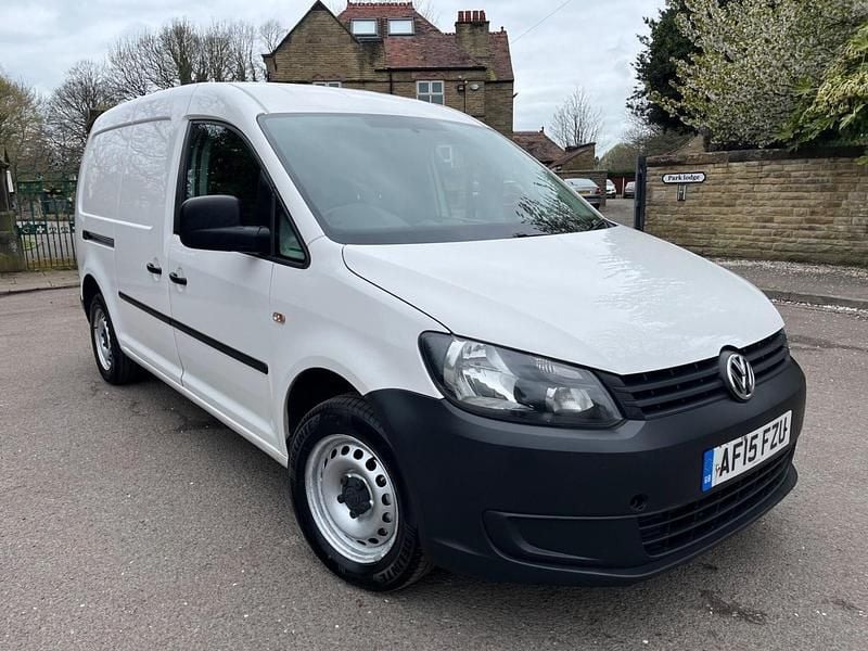 Used VW Caddy Maxi Startline 102 HP (75 kW) 2015 White MPV
