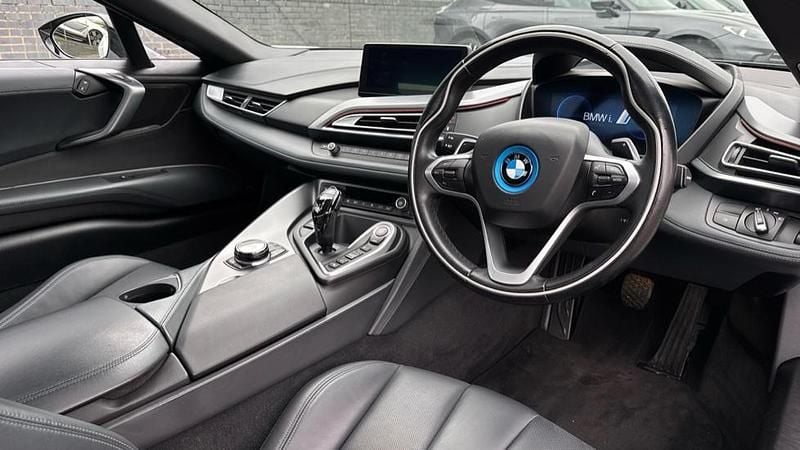 Used BMW i8 Comfort Edition 374 HP (275 kW) 2019 White Cabriolet