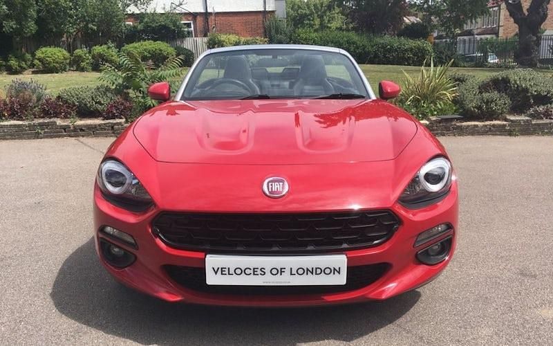 Usado Fiat 124 Spider Lusso 140 HP (102 kW) 2016 Vermelho Cabrios