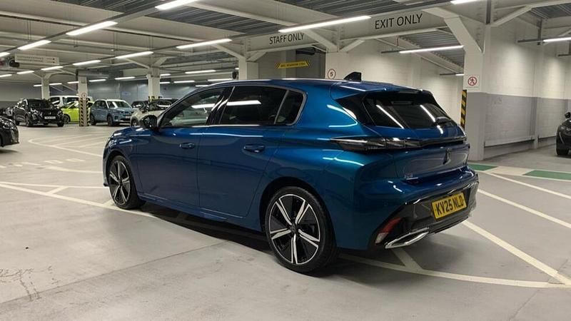 Used Peugeot 308 GT 134 HP (98 kW) 2025 Blue Hatchback