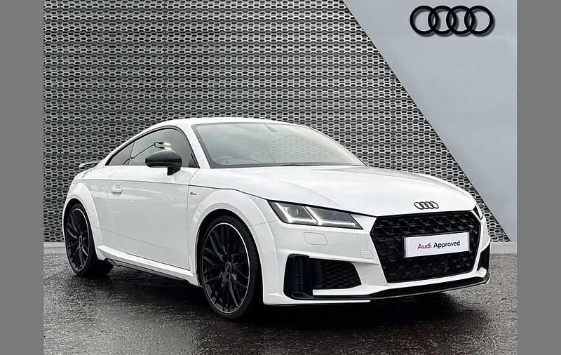 Used Audi TT Black Edition 194 HP (142 kW) 2023 White Coupe