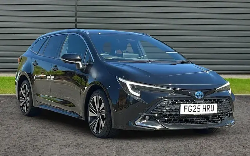 Begagnad Toyota Corolla Design 140 HK (102 kW) 2026 Kombi