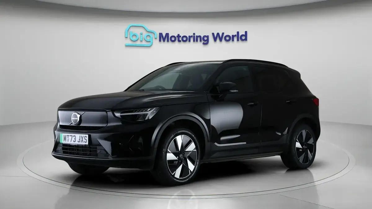 Used Volvo XC40 Core 300 kW (408 HP) 2023 Black SUV