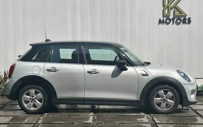 Used Mini Cooper Classic 136 HP (100 kW) 2020 Silver Hatchback