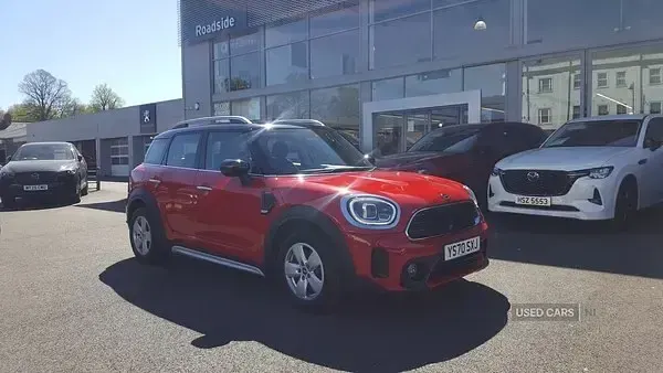 Begagnad Mini Cooper Classic 2020 Röd Halvkombi