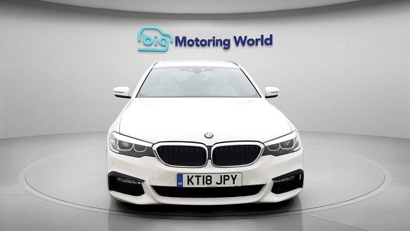 Used BMW 530 M Sport 248 HP (182 kW) 2018 White Estate