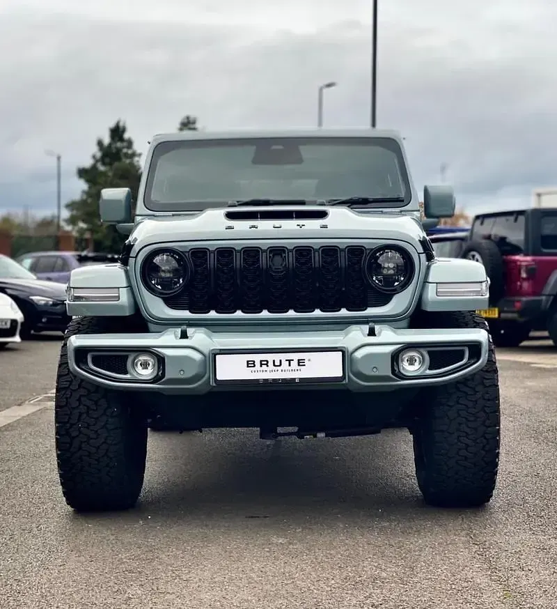 New Jeep Wrangler Sahara 272 HP (200 kW) 2025 Black SUV