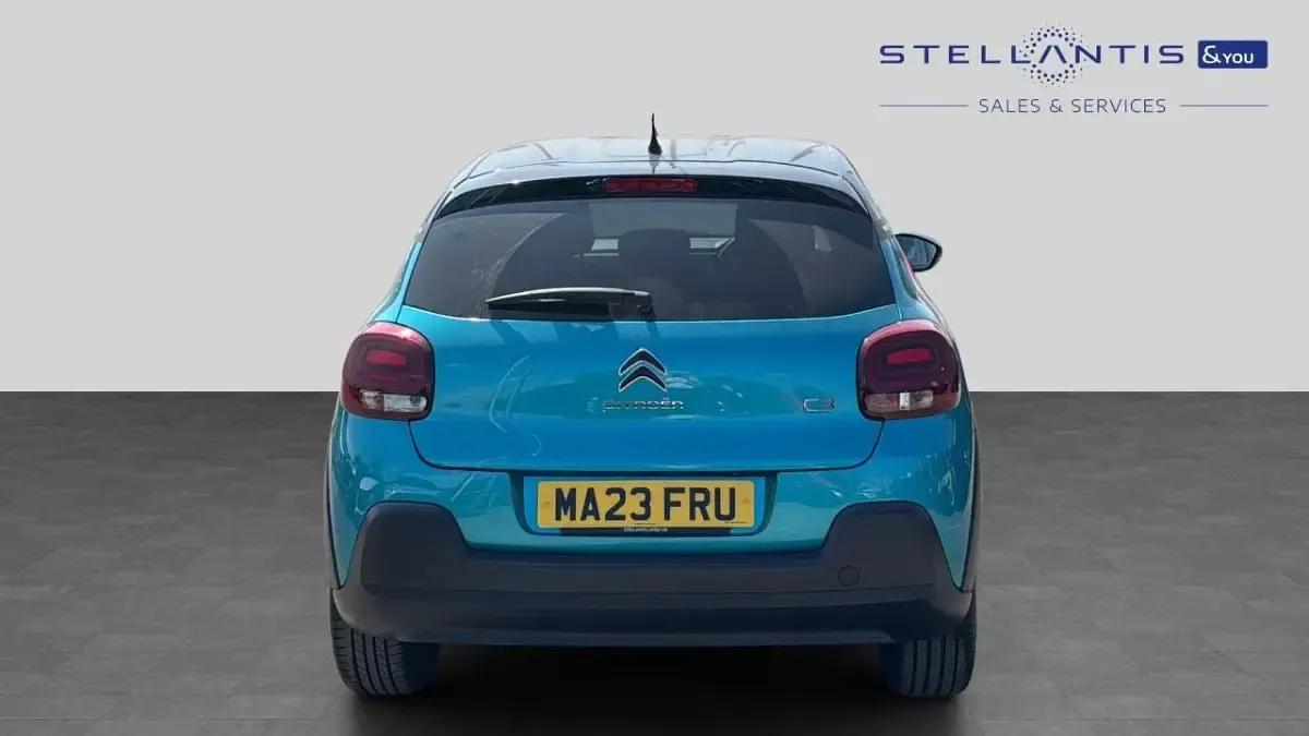 Used Citroën C3 PureTech 108 HP (79 kW) 2023 Blue Hatchback