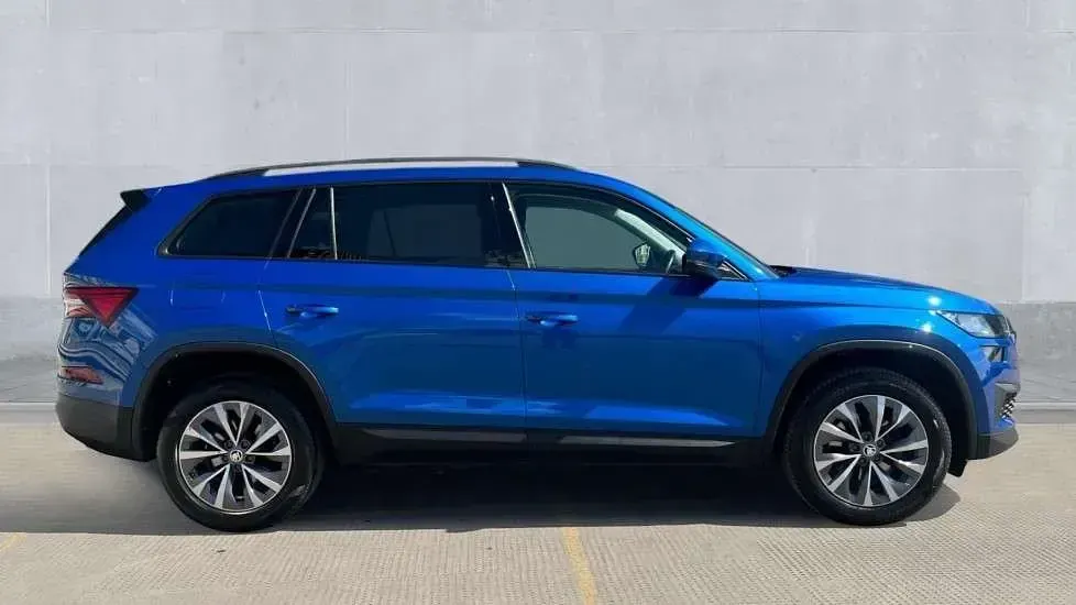 Second-hand Skoda Kodiaq SE Drive 150 CP (110 kW) 2023 Albastru SUV