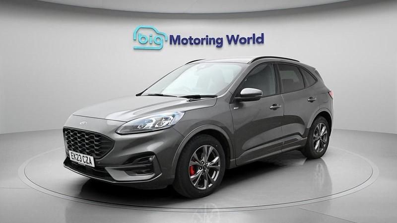 Used Ford Kuga ST-Line 150 HP (110 kW) 2023 Grey SUV