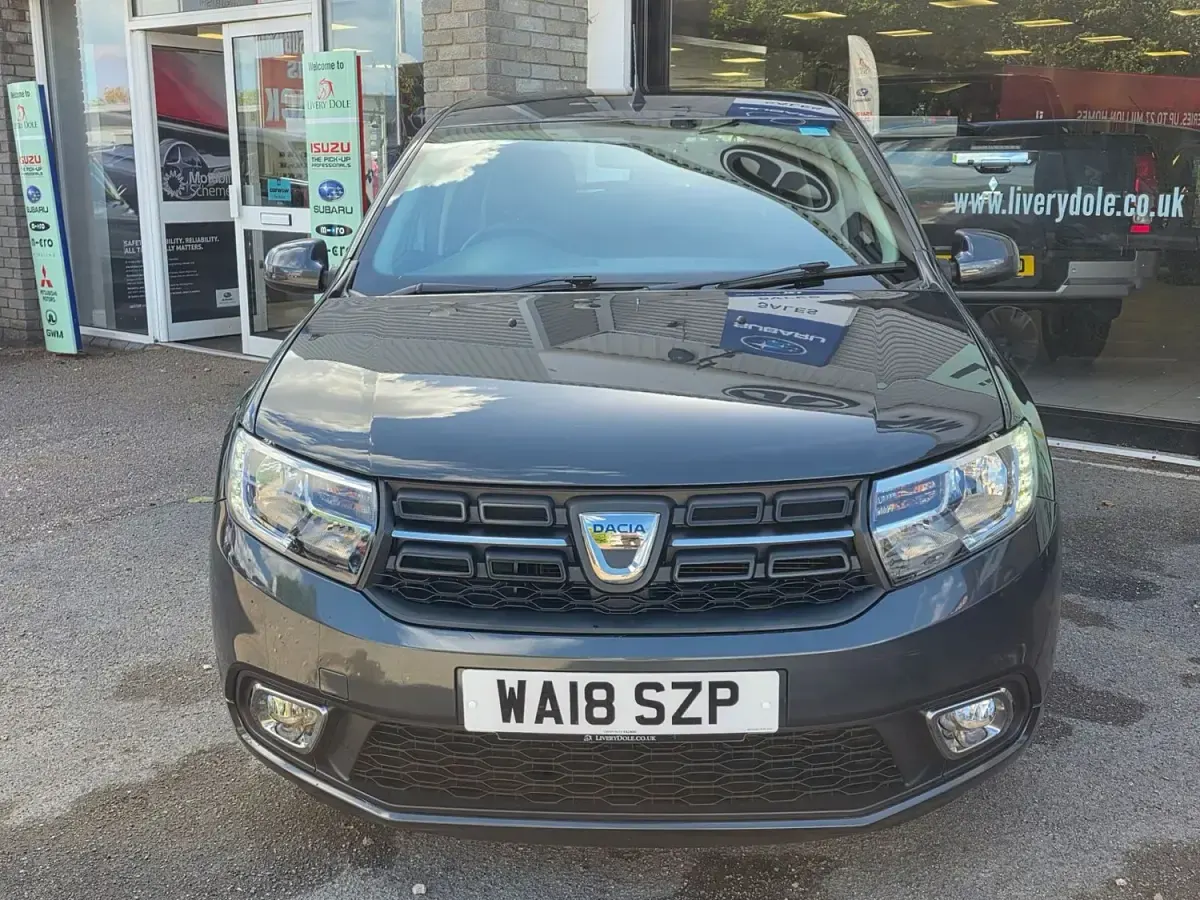 Gebraucht Dacia Sandero Lauréate 75 PS (55 kW) 2018 Grau Kleinwagen