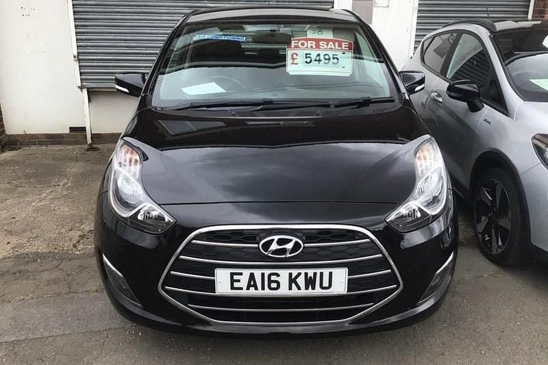 Black Used 2016 Hyundai ix20 SE MPV | £5,495 (Fair price) - Image 1/1