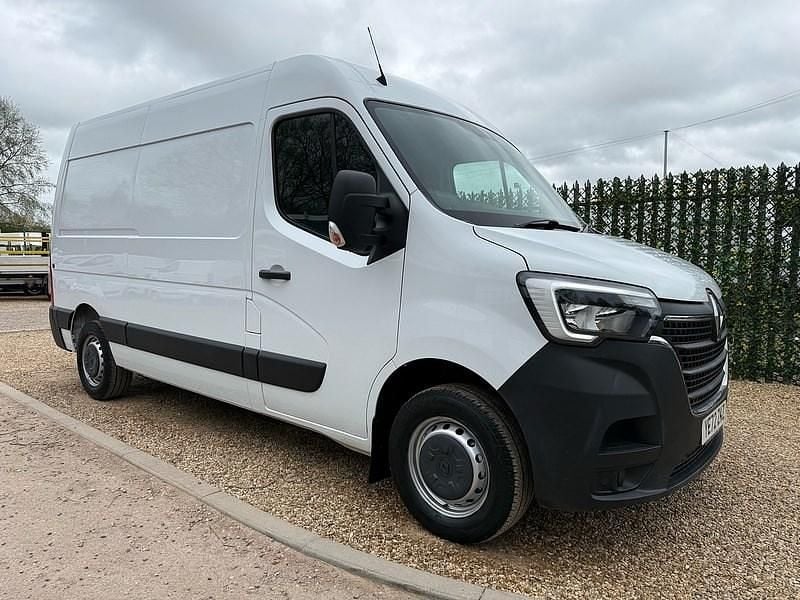 Used Renault Master Business 2022 White MPV