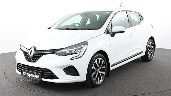 Used Renault Clio V Iconic 90 HP (66 kW) 2022 White Hatchback