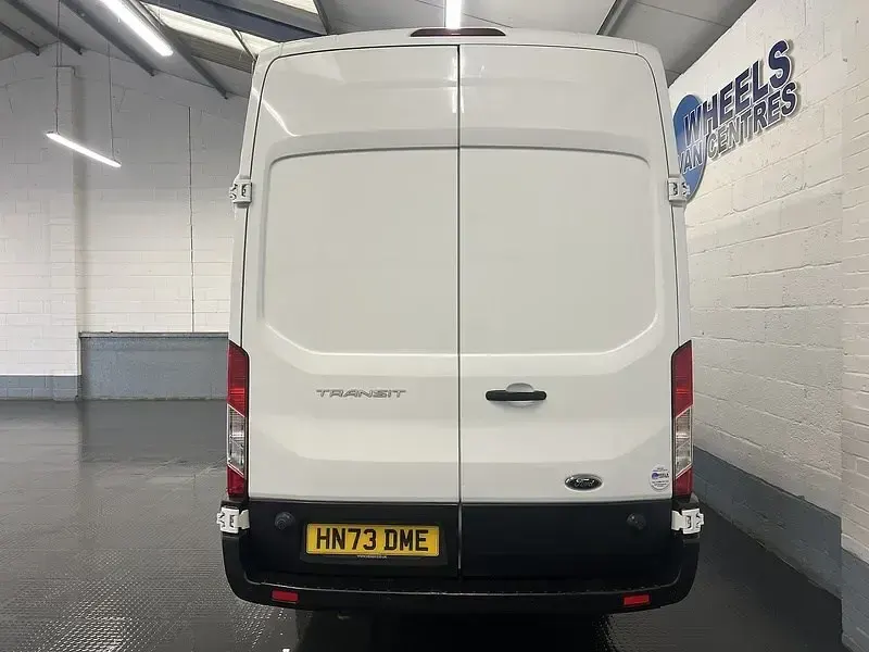 Usado Ford Transit S 130 HP (95 kW) 2023 Branco Van