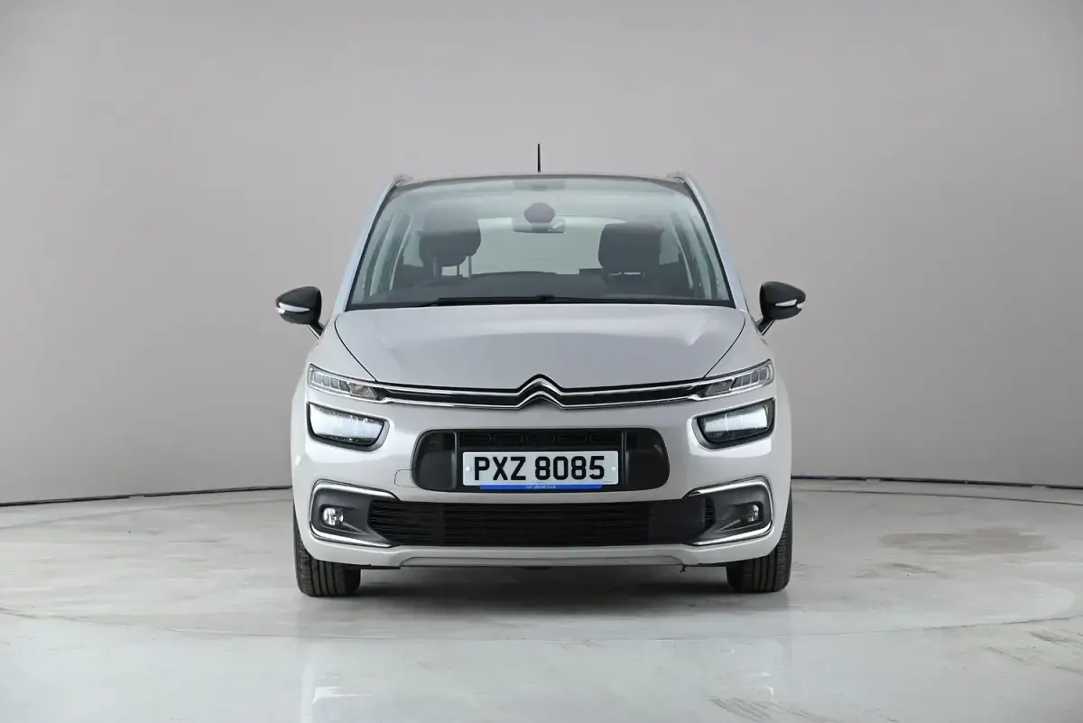 Used Citroën Grand C4 Picasso Live 130 HP (95 kW) 2021 Beige MPV