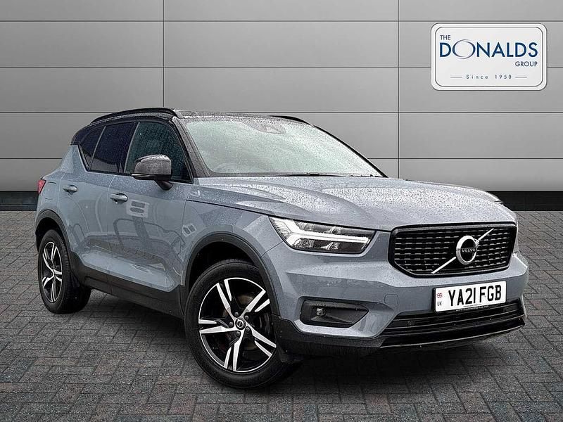 Used 2021 Volvo XC40 R-Design SUV | £21,996 (Good price) - Image 1/3